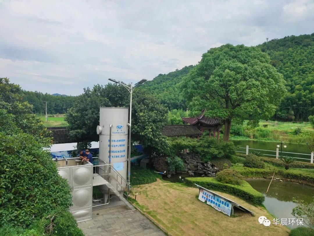 我們用雙手捧著“未來”(圖2) 我們用雙手捧著“未來”(圖2)