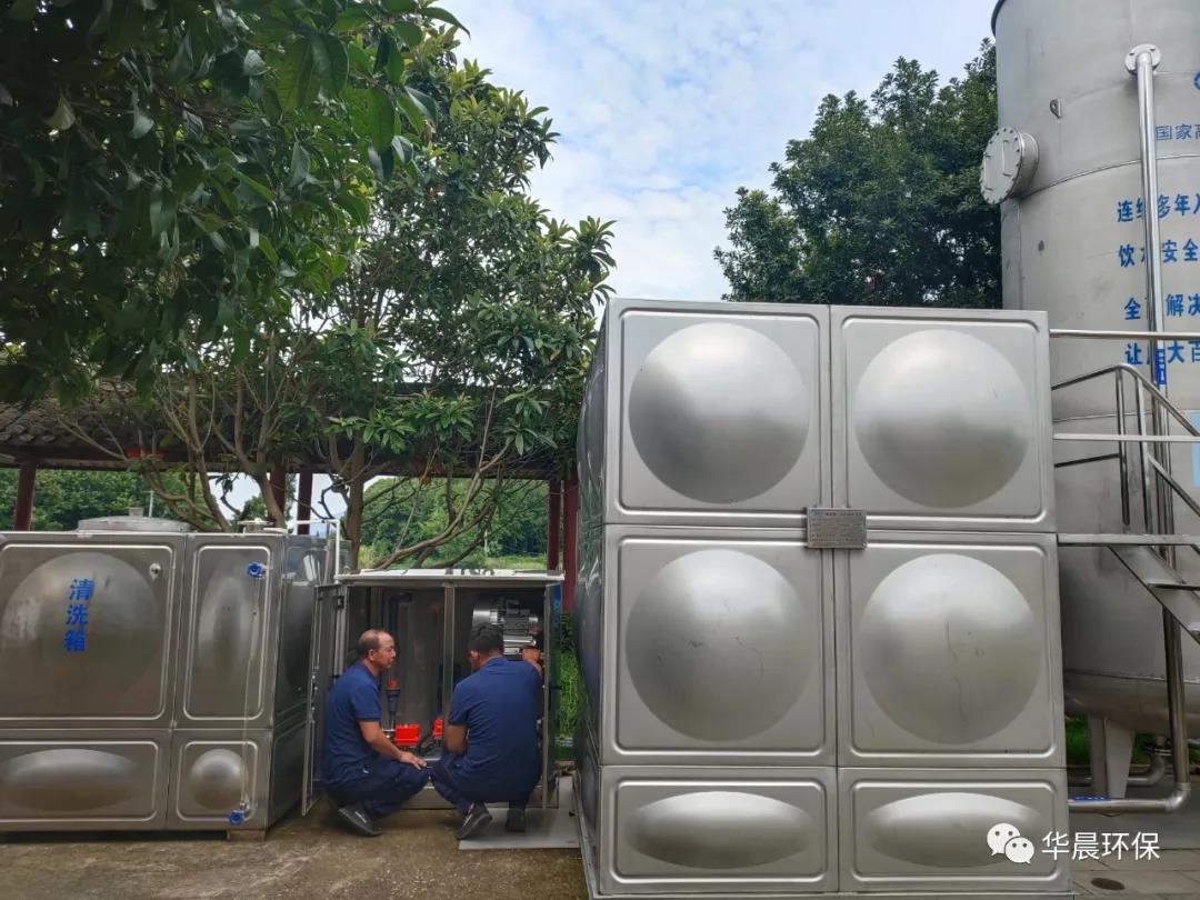 我們用雙手捧著“未來”(圖4) 我們用雙手捧著“未來”(圖4)